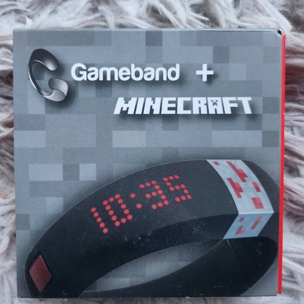 Minecraft watch COLLECTORS .NEW with USB storage. Waterproof. Gameband